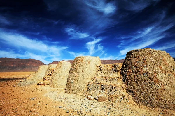 Μαροκινή kasbah στην μέση τα όρη του Άτλαντα, Μαρόκο, Αφρική — Φωτογραφία Αρχείου