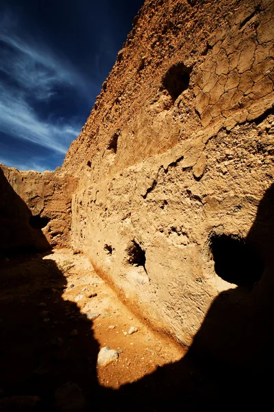 摩洛哥 kasbah 中间阿特拉斯山脉，在摩洛哥，非洲 — 图库照片