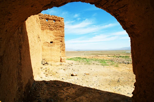 Marockanska kasbah i mellersta Atlasbergen, Marocko, Afrika — Stockfoto