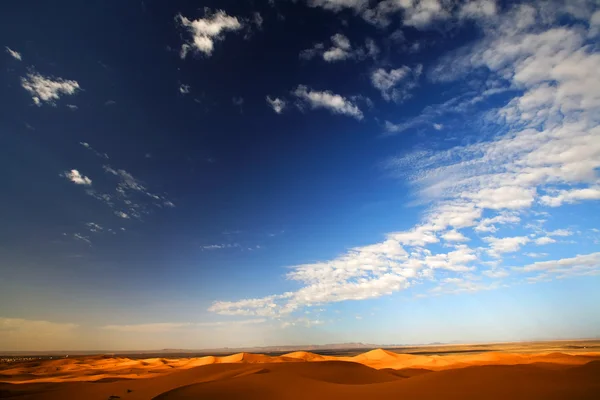 Sahara woestijn landschap — Stockfoto