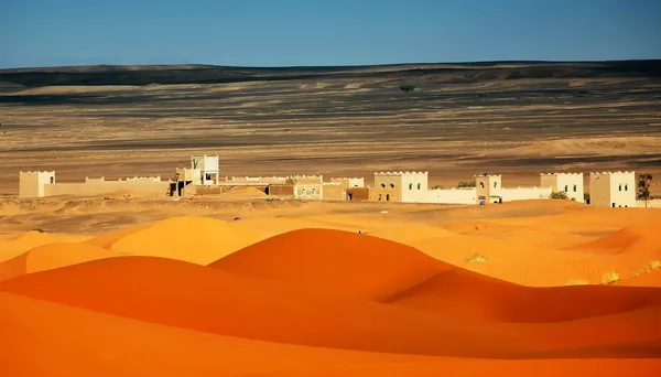 Kasbah en el desierto del Sahara —  Fotos de Stock