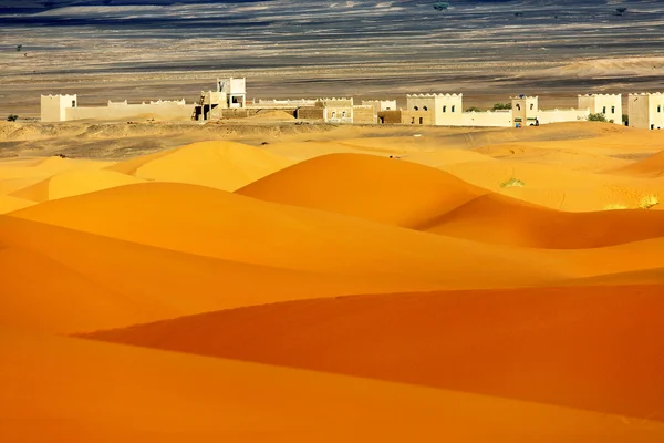 Sahara woestijn landschap — Stockfoto