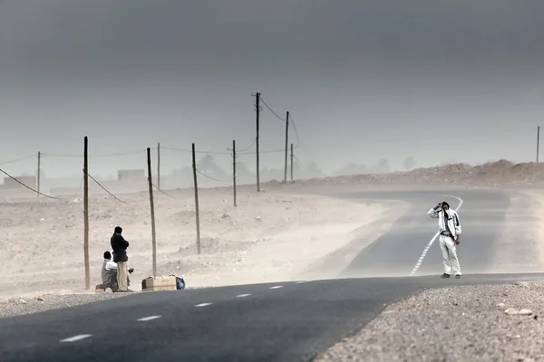 Sahara pouštní silnice — Stock fotografie