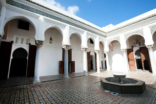 Марокканская архитектура в музее Дар-эль-Махзена — стоковое фото