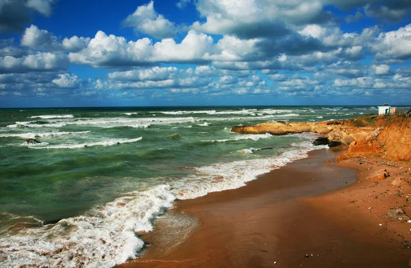 Oceano Atlântico tempestuoso em Asilah, Marrocos, África — Fotografia de Stock