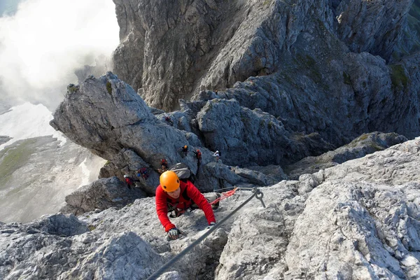 Climbing alpinists on Koenigsjodler route, Austria — Stock Photo, Image