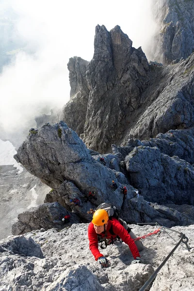 Alpinista en la ruta Koenigsjodler, Austria —  Fotos de Stock