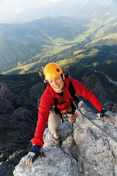 Alpinista en la ruta Koenigsjodler, Austria — Foto de Stock