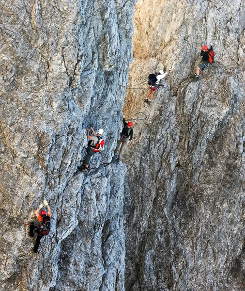 Climbing alpinists on Koenigsjodler route, Austria — Stock Photo, Image