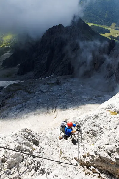 Escalada en los Alpes austríacos, Koenigsjodler Ridge, Europa —  Fotos de Stock