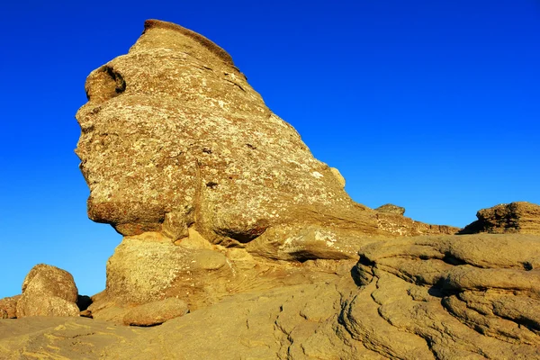 Romanian Sphinx, geological phenomenon formed through erosion — Stock Photo, Image