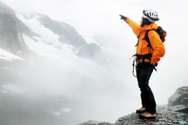 alpinist düşünürken eiger Buzulu, İsviçre