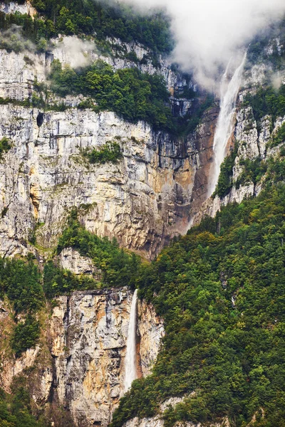Wodospad w Europie wallensee, Szwajcaria, — Zdjęcie stockowe