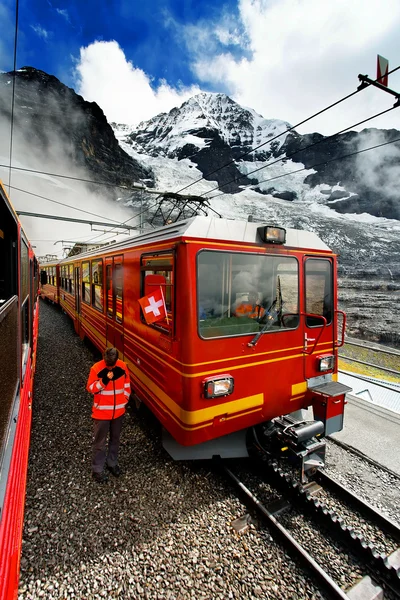 Jungfrau bahn içinde kleine scheidegg railwaystation, İsviçre — Stok fotoğraf