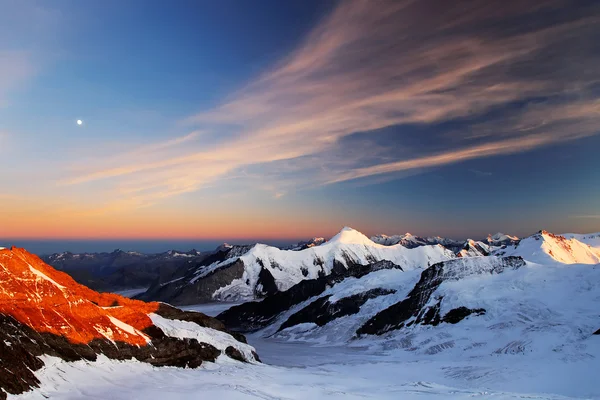 Paisagem montanhosa, Berner Oberland, Suíça - Património da UNESCO — Fotografia de Stock