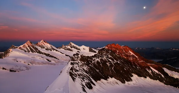산 풍경, Berner Oberland, 스위스-유네스코 문화 유산 — 스톡 사진
