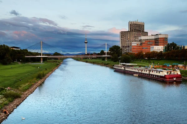 Neckar river in Mannheim — Stock Photo, Image