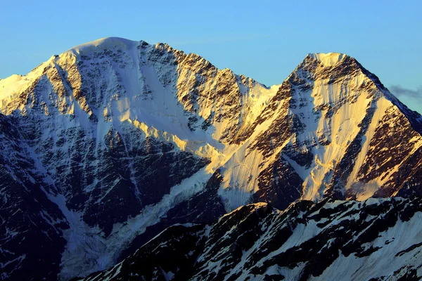 Alpine landscape in Caucasus Mountains — Stock Photo, Image