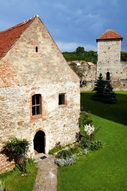 calnic Ortaçağ kalesinin havadan görünümü