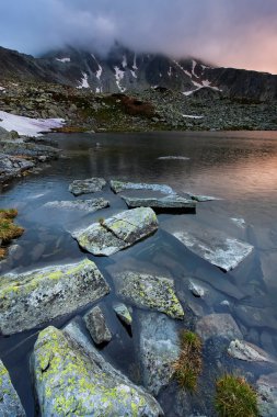 sonbahar manzara retezat Dağları, Romanya