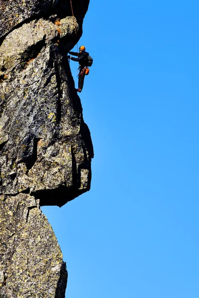 Mountain climbing in National Park Retezat, Romania — Stock Photo, Image