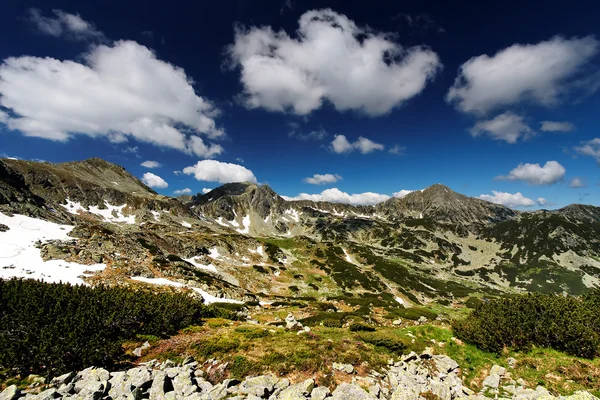Herfst landschap in retezat bergen, Roemenië — Stockfoto