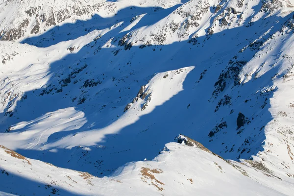 Winterlandschaft im Nationalpark retezat, Rumänien — Stockfoto