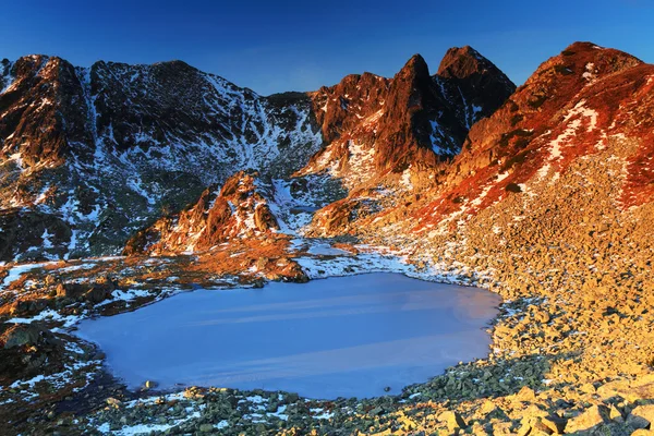 Alpine landscape in National Park Retezat, Romania — Stock Photo, Image