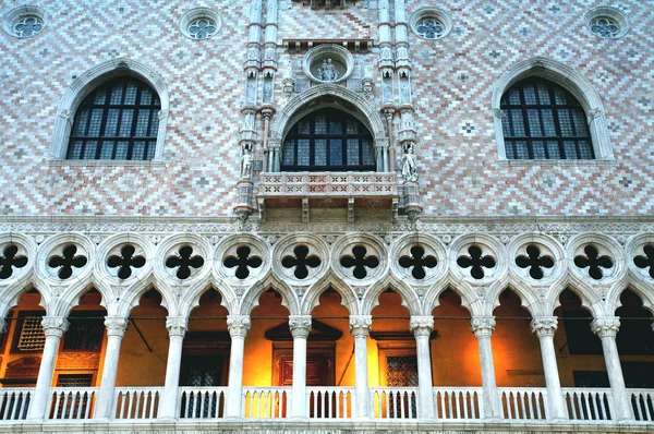 パラッツォ ドゥカーレ宮殿、ヴェネツィア — ストック写真