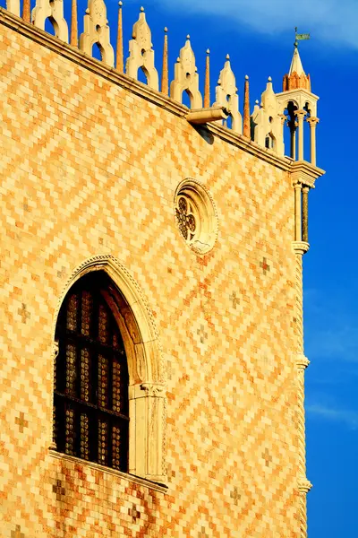 ヴェネツィア建築の細部 — ストック写真