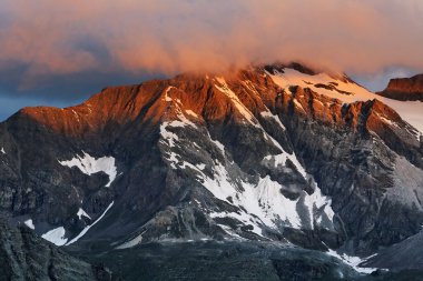 dağ manzarası gran paradiso Milli Park, İtalya