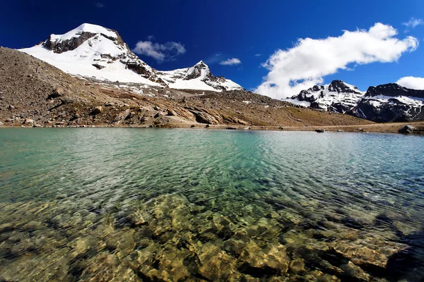 Dağ manzarası gran paradiso Milli Park, İtalya — Stok fotoğraf