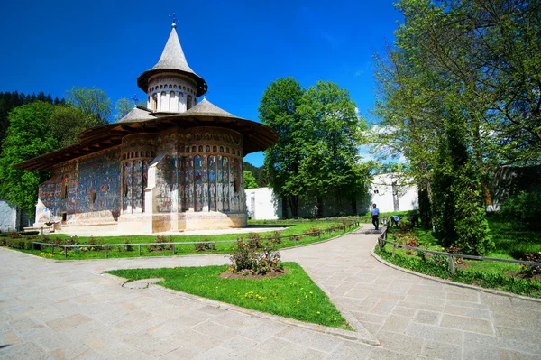 Voronet Monasterio pintado de pared, Patrimonio de la Unesco, Moldavia, Rumania —  Fotos de Stock