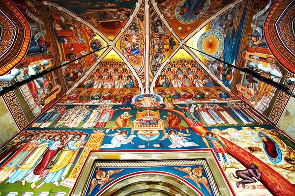 塗られた壁、ユネスコ遺産、moldavia、ルーマニア ヴォロネツ修道院 — ストック写真