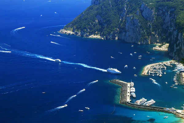 Yachting sur la mer Méditerranée — Photo