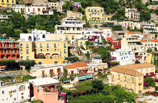 Positano en la costa de Amalfi, Italia, Europa — Foto de Stock