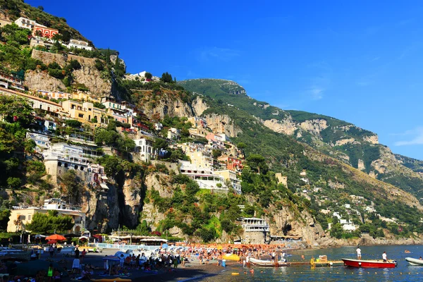 Positano en la costa de Amalfi, Italia, Europa —  Fotos de Stock