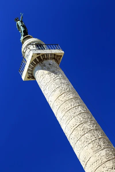 Columna Traiana em Roma, Itália, Europa — Fotografia de Stock