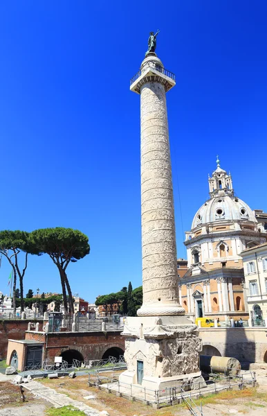 Columna Traiana en Roma, Italia, Europa — Foto de Stock