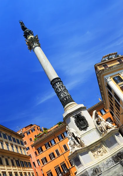 Coluna imaculada na Praça Mignanelli, Roma — Fotografia de Stock