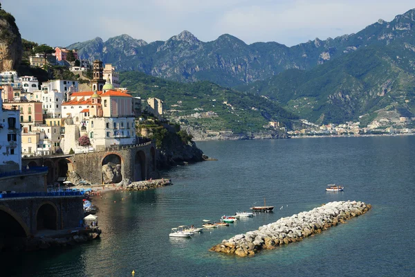 Atrani Village na Costa Amalfitana, Itália, Europa — Fotografia de Stock
