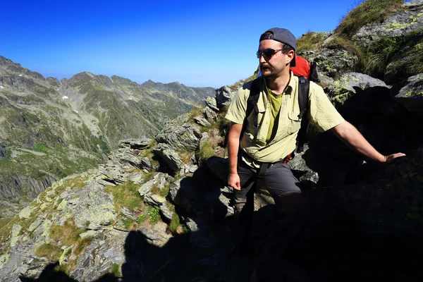 Wędrówki alpejskie w Alpach Transylwańskich, Rumunia, Europa — Zdjęcie stockowe