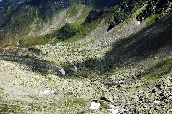 Dolina lodowca w Alpach Transylwanii, Rumunia — Zdjęcie stockowe