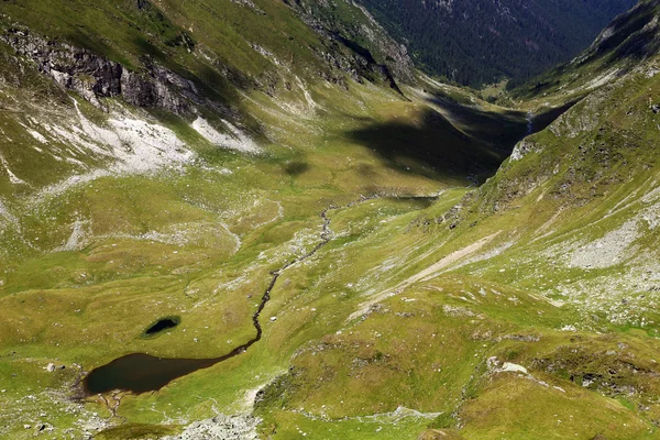 ルーマニア トランシルバニア アルプス山脈の氷河の谷 — ストック写真