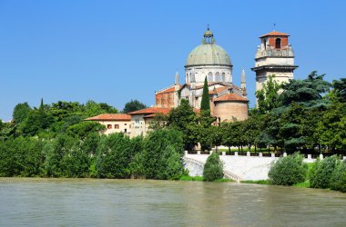 Saint george's kilise adige Nehri Bankası, verona, veneto, İtalya