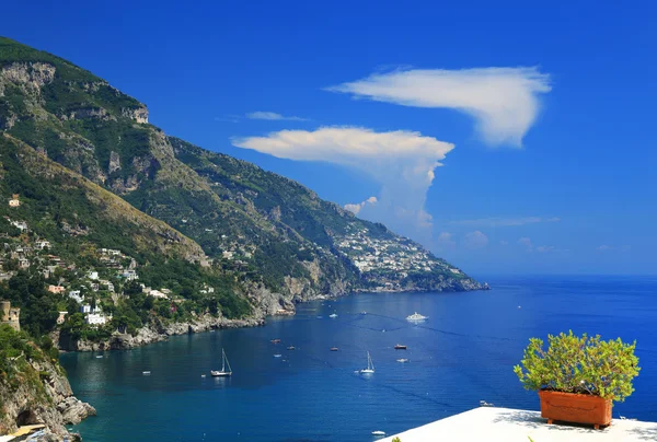 Positano Resort en la costa de Amalfi, Italia, Europa —  Fotos de Stock