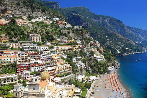 Resort Positano, amalfi pobřeží, Itálie, Evropa — Stock fotografie