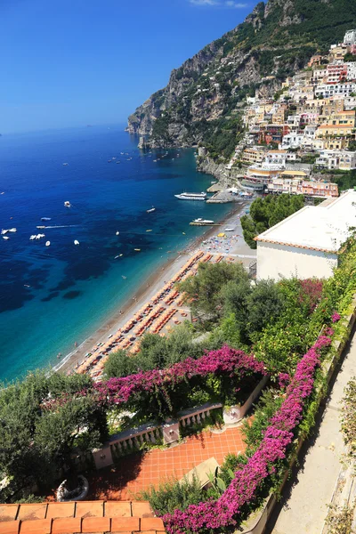 Positano resort an der Amalfi-Küste — Stockfoto