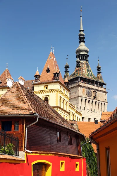 Архітектурної детально середньовічне місто Сігішоара — стокове фото