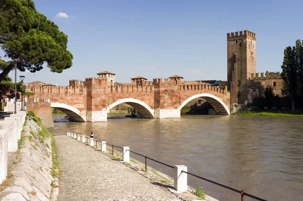 Mittelalterliche castel vecchio in verona — Stockfoto